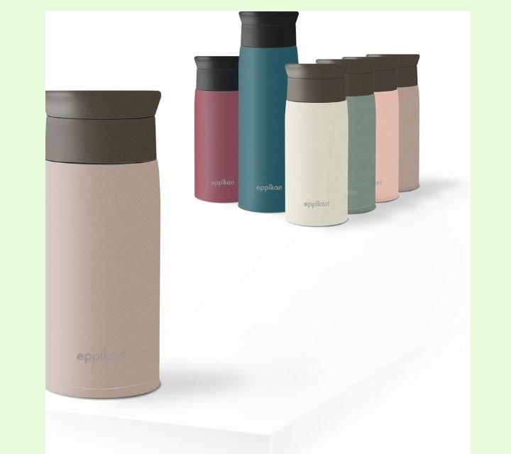 Termo de viaje. Termo de café para llevar