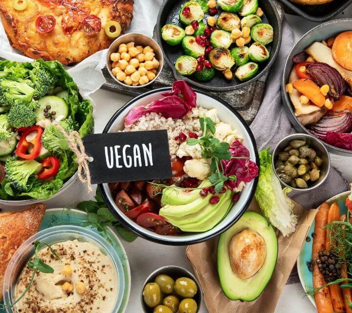 Platos veganos sencillos y saludables para incluir en restaurantes