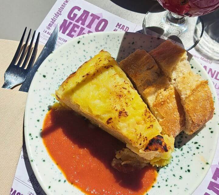 Vegan tortilla de patata in Viva Chapata