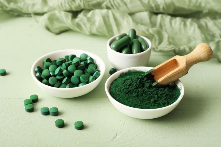 Suplementos de alga espirulina para veganos